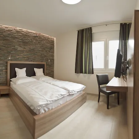 Maxis - Digitaler Self-check-in - 3*