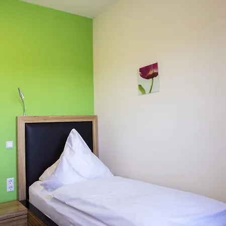 Maxis - Digitaler Self-check-in - 3* كارلسباد