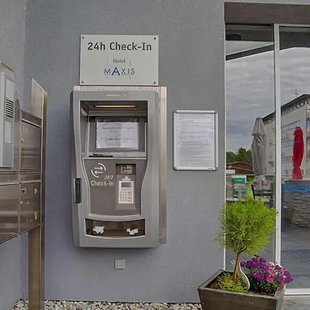 Maxis - Digitaler Self-check-in -