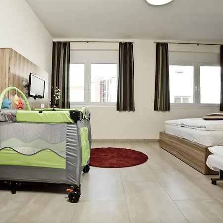 Maxis - Digitaler Self-check-in - Hotell