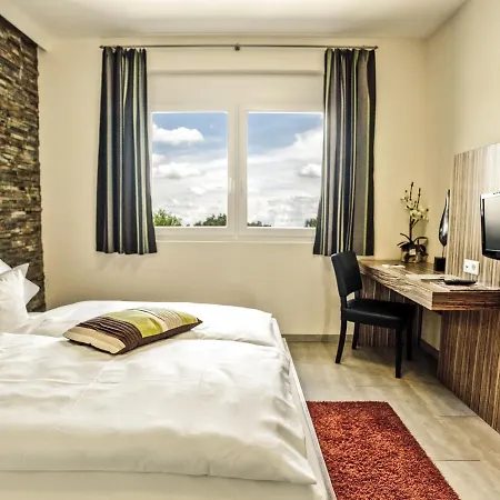 Maxis - Digitaler Self-check-in - 3*