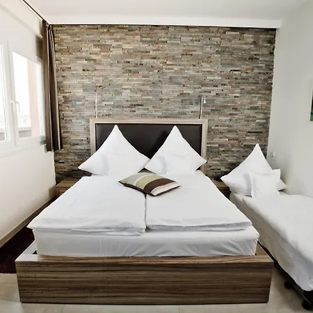 Maxis - Digitaler Self-check-in - Hotell