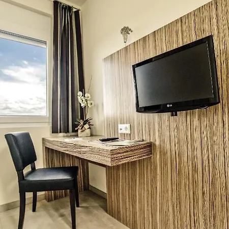 Hotel Maxis - Digitaler Self-check-in - 3*