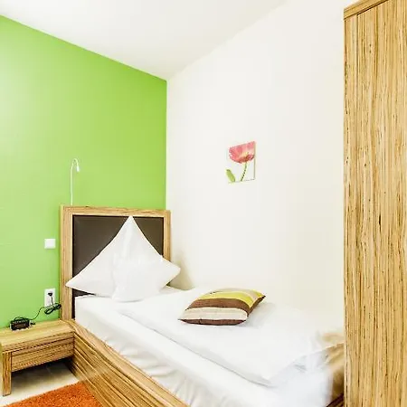 Maxis - Digitaler Self-check-in - Hotell