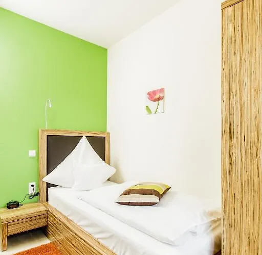 Maxis - Digitaler Self-check-in - Hotel